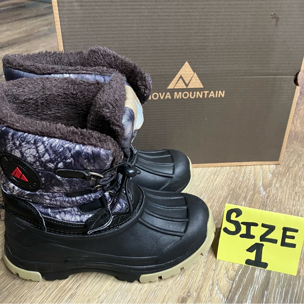 Never Worn Nova Mountain Winter Boots - Kids Size 1